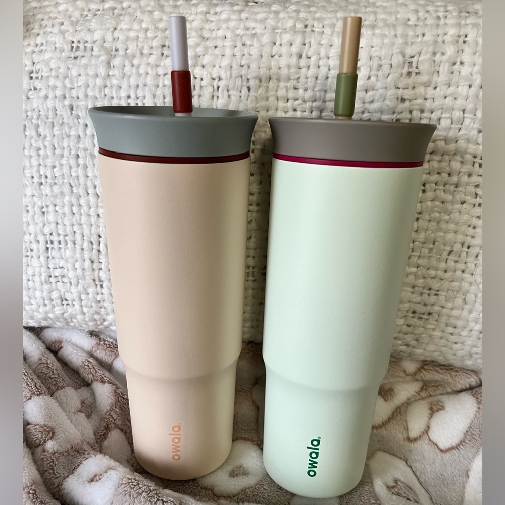 Owala 24oz tumblers and Owala 32oz water bottle